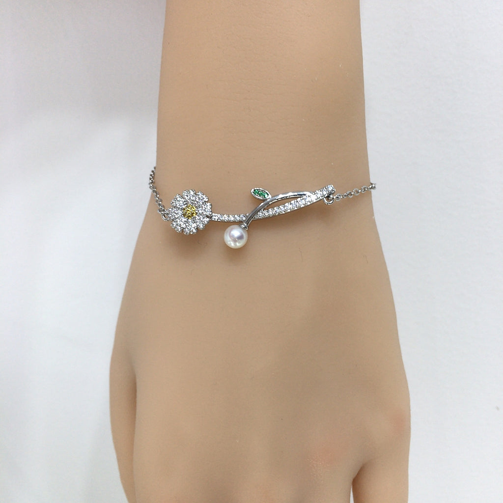 Daisy Branch Shell Pearl Bracelet, Micro‑Pave Cubic Zirconia Elegant Women Hand Jewelry