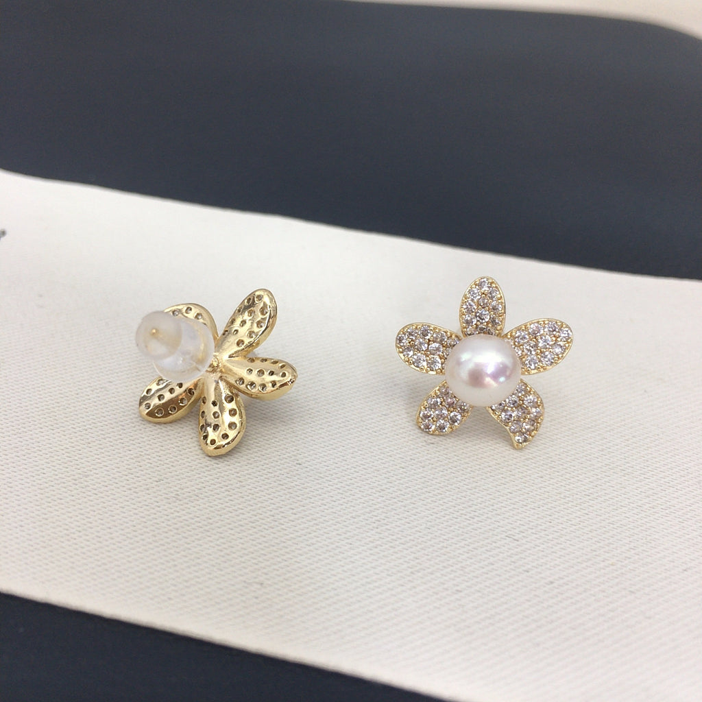 Full Pave Zircon Flower Shell Pearl Stud Earrings, Gold Tone Daily Commute Pearl Earrings for Women
