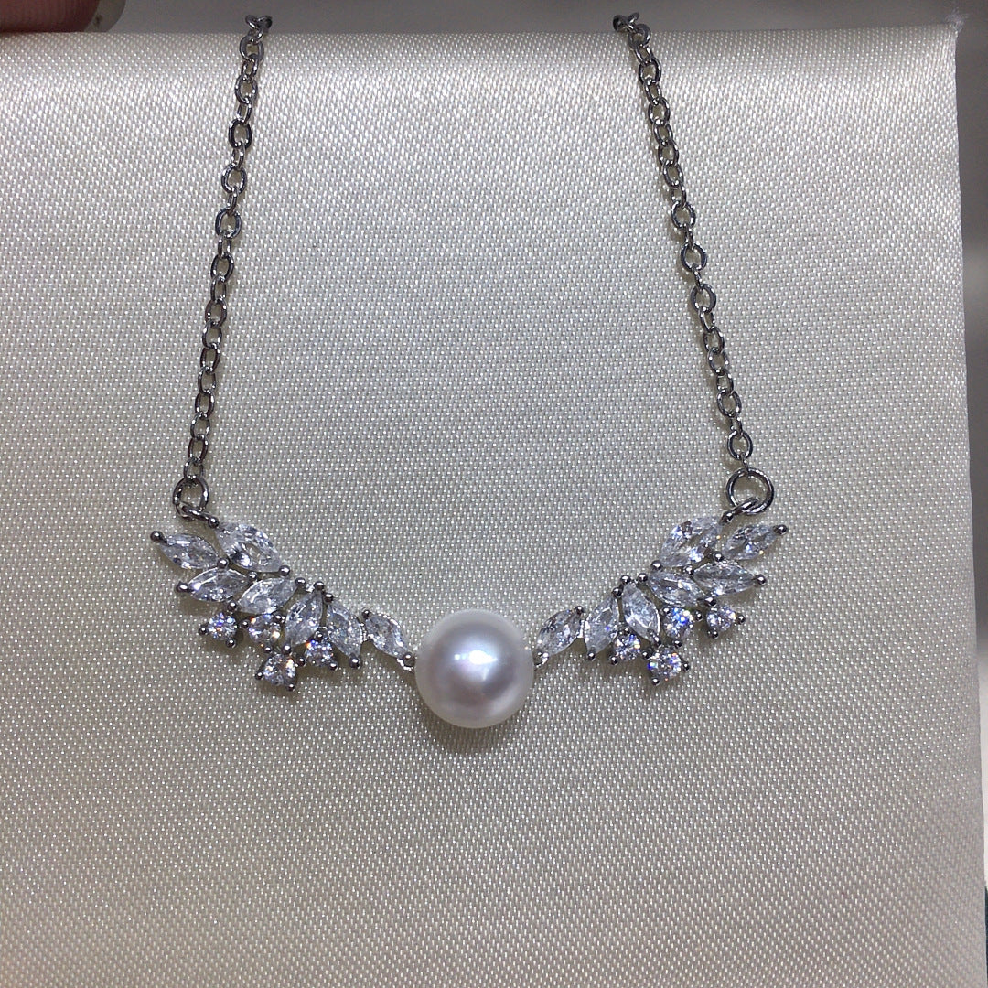 Wing‑Shape Micro‑Pave Cubic Zirconia Shell Pearl Pendant Necklace, Fashion Women Clavicle Chain