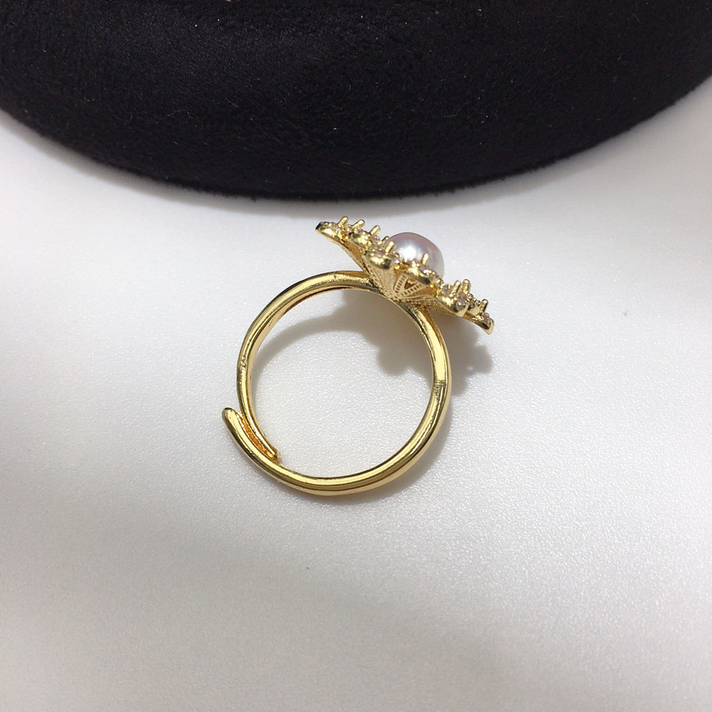 Vintage Floral Shell Pearl Open Ring for Women, Paved Cubic Zirconia Flower Statement Ring, 18K Gold Tone Luxury Pearl Jewelry