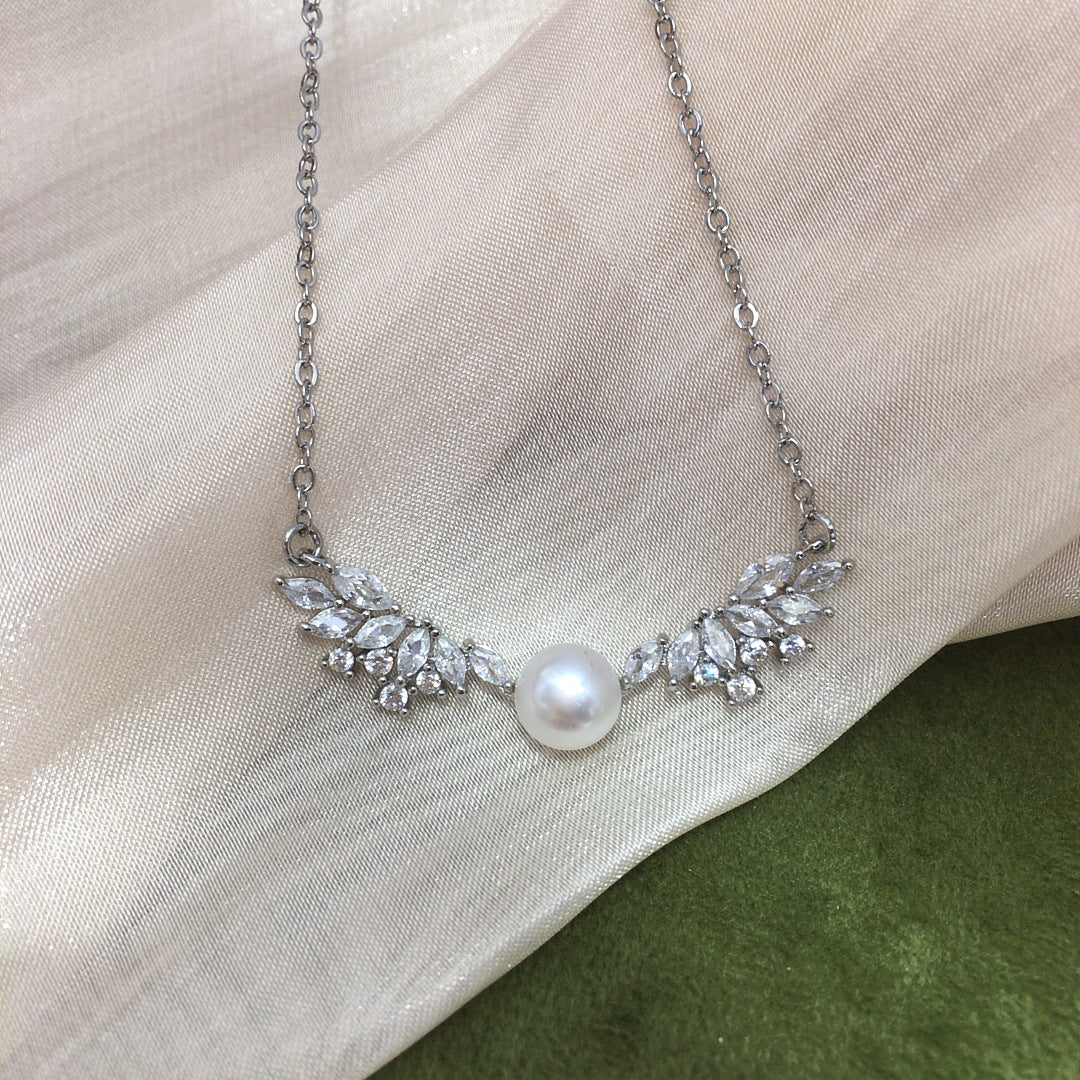 Wing‑Shape Micro‑Pave Cubic Zirconia Shell Pearl Pendant Necklace, Fashion Women Clavicle Chain