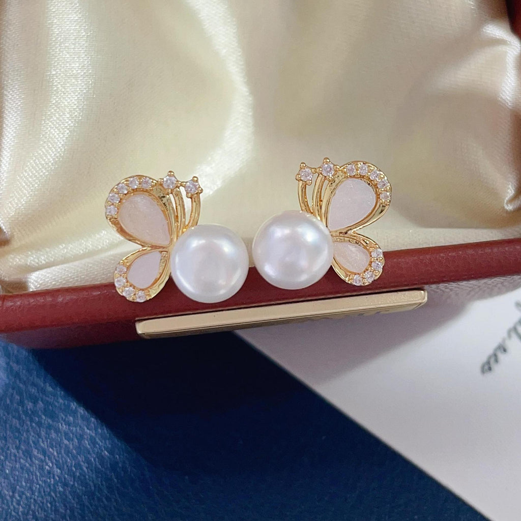 Women Butterfly Shell Pearl Stud Earrings, Micro Paved Cubic Zirconia Gold Tone Elegant Pearl Earrings Jewelry Gift