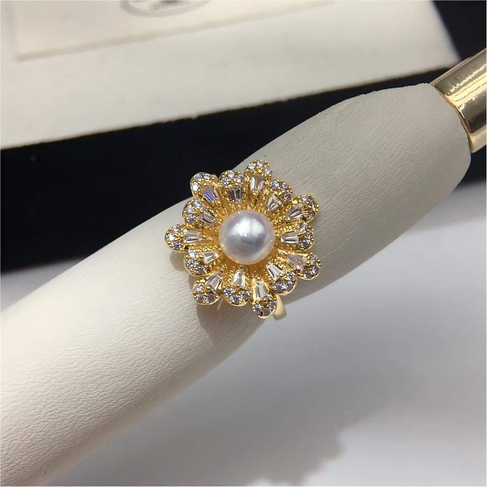 Vintage Floral Shell Pearl Open Ring for Women, Paved Cubic Zirconia Flower Statement Ring, 18K Gold Tone Luxury Pearl Jewelry