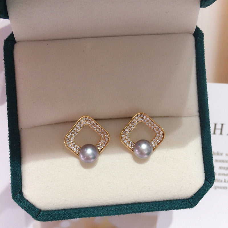 Square Cubic Zirconia Shell Pearl Stud Earrings for Women, 18K Gold Tone Hollow Square Design, Luxurious Elegant Pearl Earrings