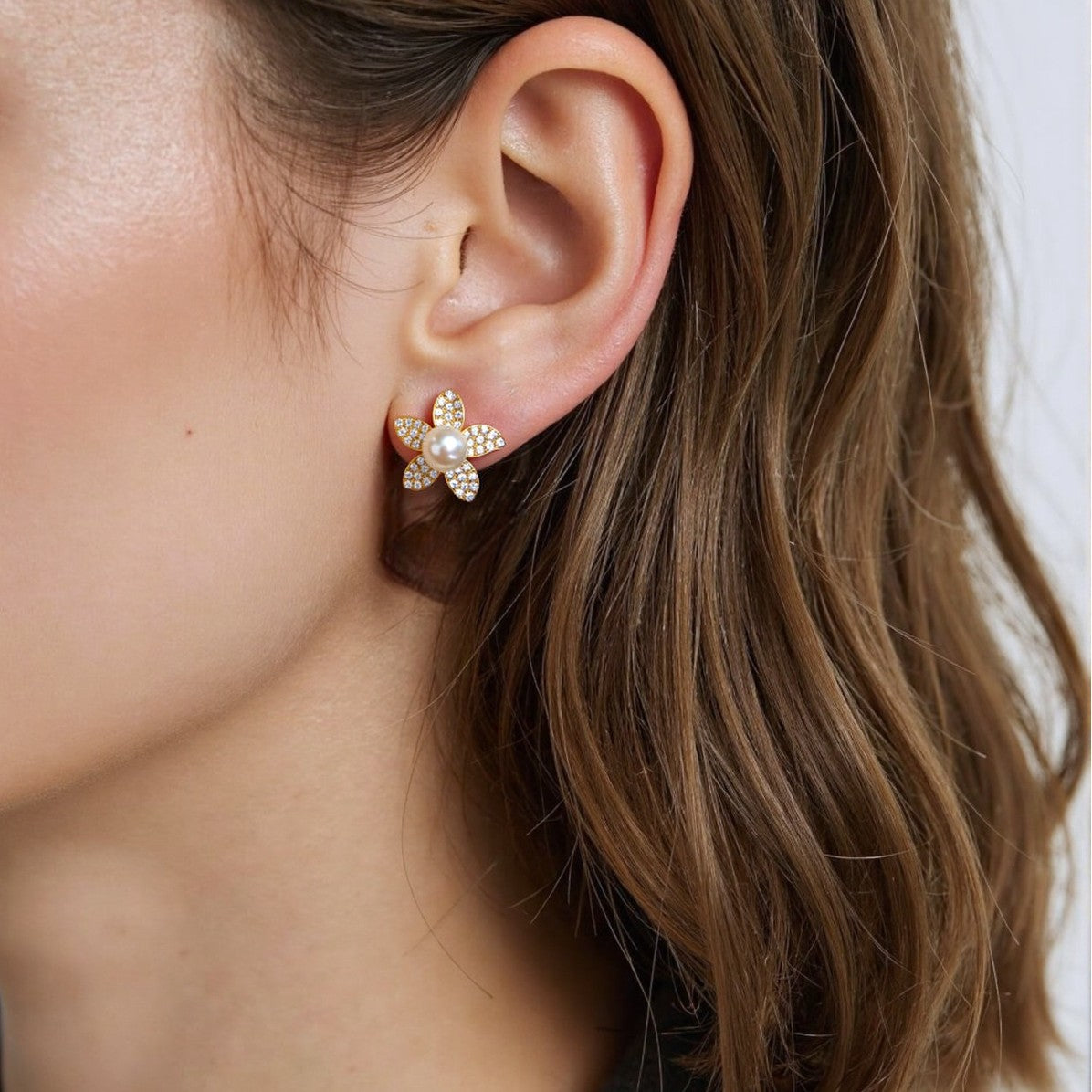 Full Pave Zircon Flower Shell Pearl Stud Earrings, Gold Tone Daily Commute Pearl Earrings for Women
