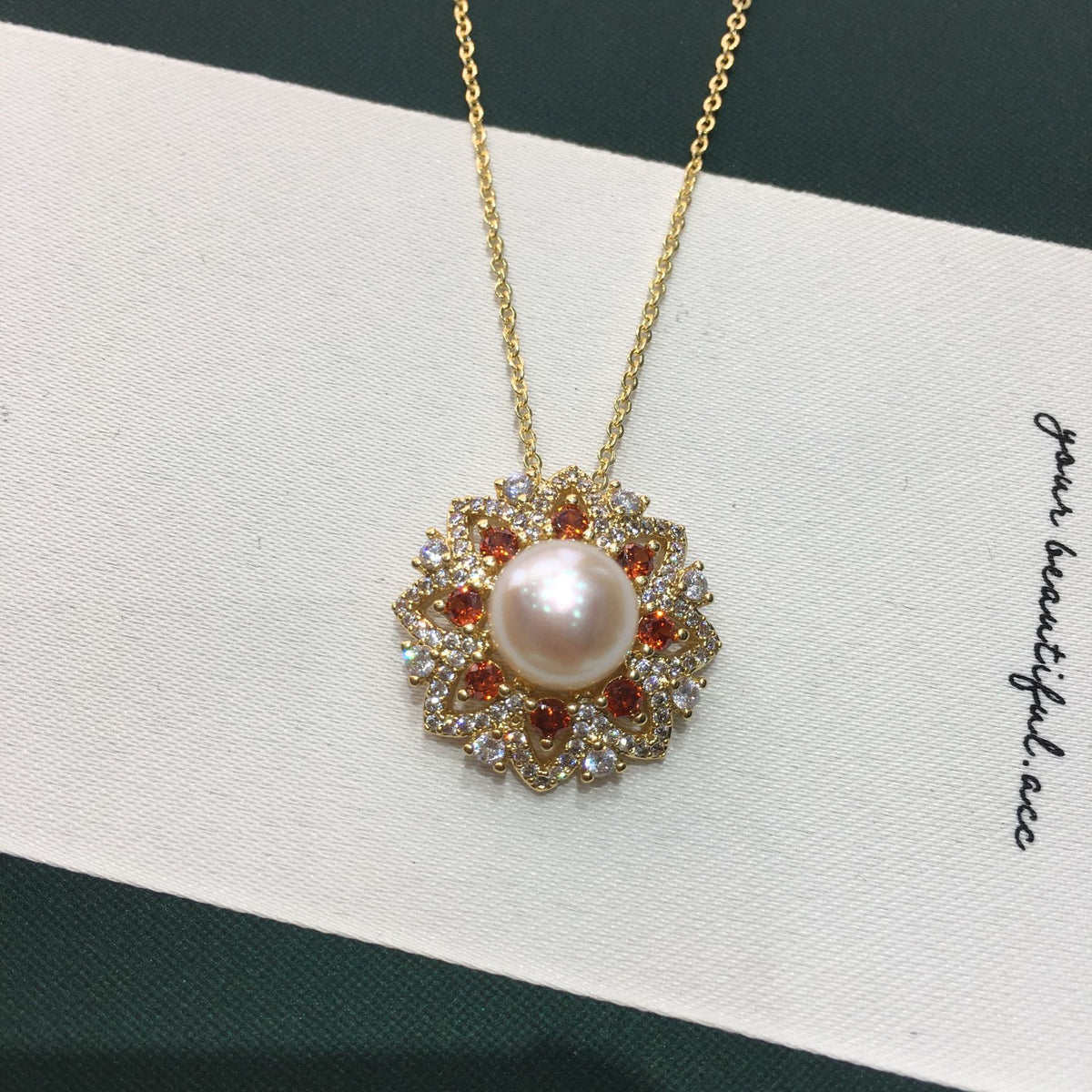Vintage Sunflower Shell Pearl Pendant Necklace for Women, Luxury Paved Cubic Zirconia Flower Design, 18K Gold Tone Elegant Pearl Jewelry