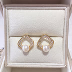 Square Cubic Zirconia Shell Pearl Stud Earrings for Women, 18K Gold Tone Hollow Square Design, Luxurious Elegant Pearl Earrings