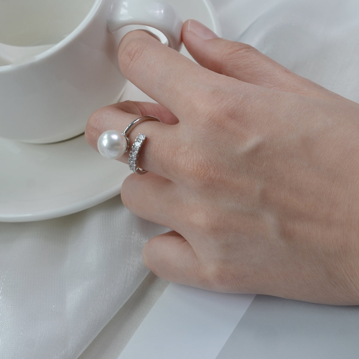 Open‑End Zircon Shell‑Pearl Ring for Women, Minimalist Delicate Adjustable Stacking Ring, Elegant Versatile Fashion Jewelry
