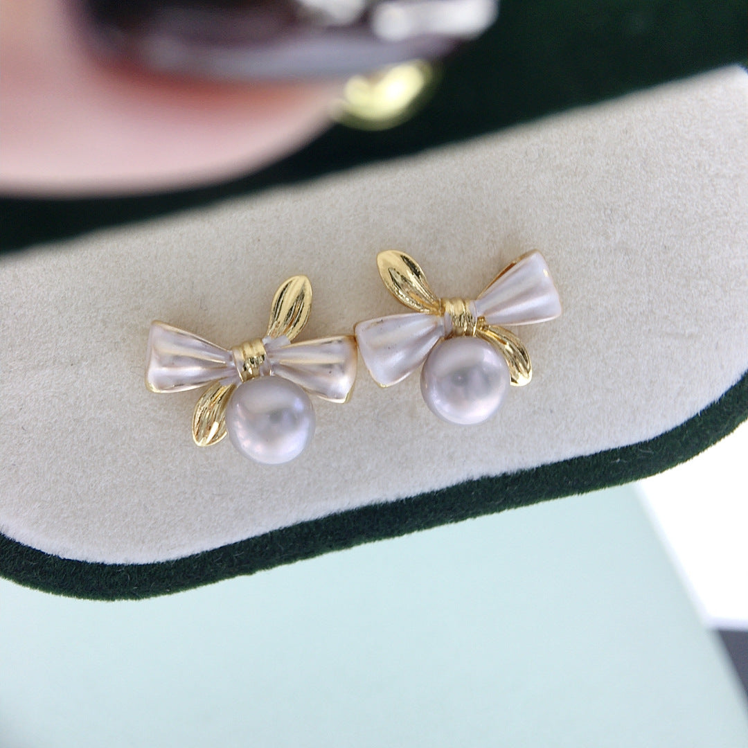 Women Bow Knot Shell Pearl Stud Earrings, Two Tone Enamel Gold Tone Elegant Minimalist Pearl Earrings Jewelry Gift