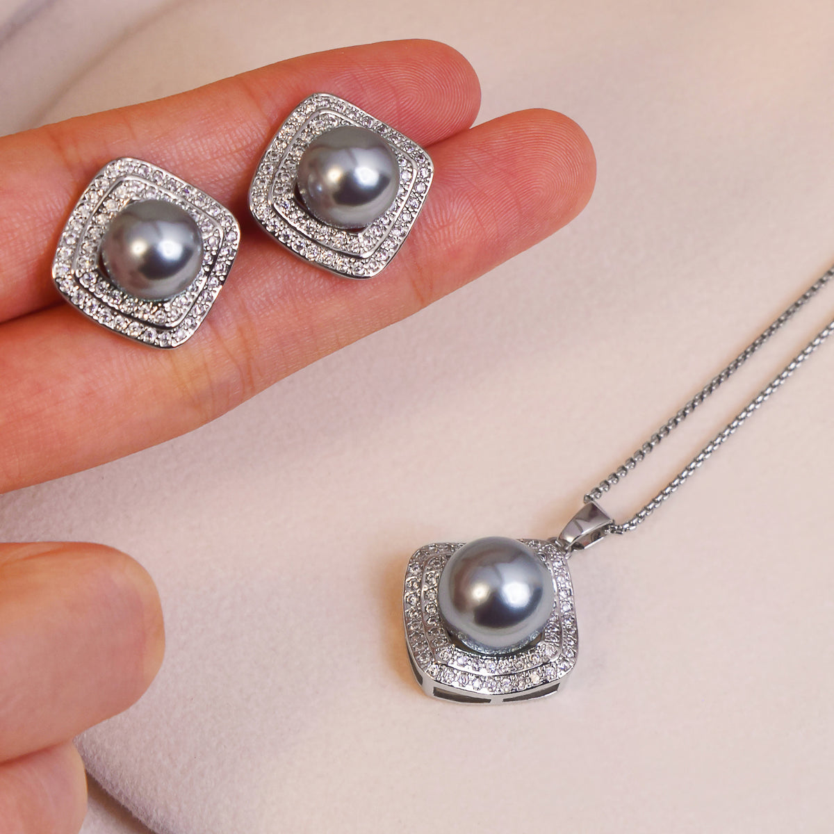 Square‑Shaped Zircon Shell‑Pearl Jewelry Set, Necklace Pendant & Stud Earrings, Elegant Matching Jewellery for Women